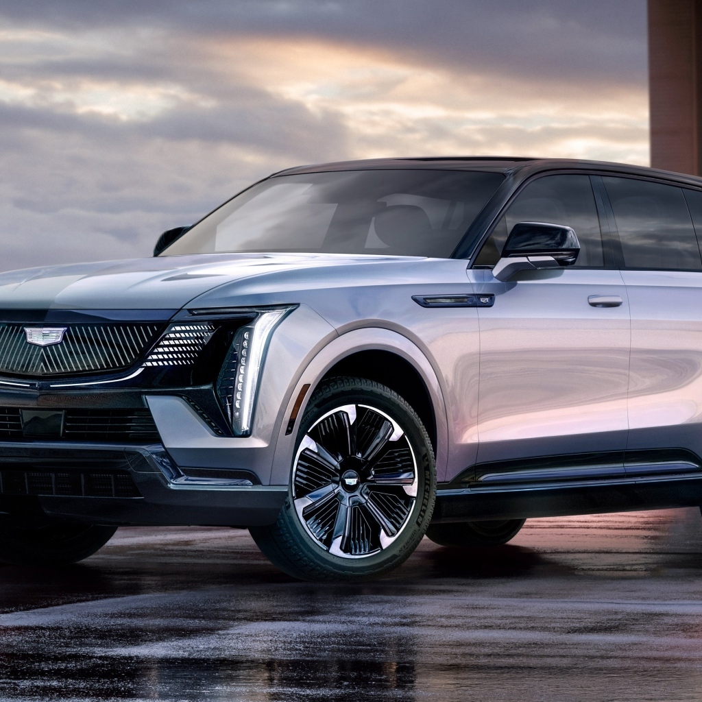 Новый автомобиль Cadillac Escalade IQ Sport 2025 года