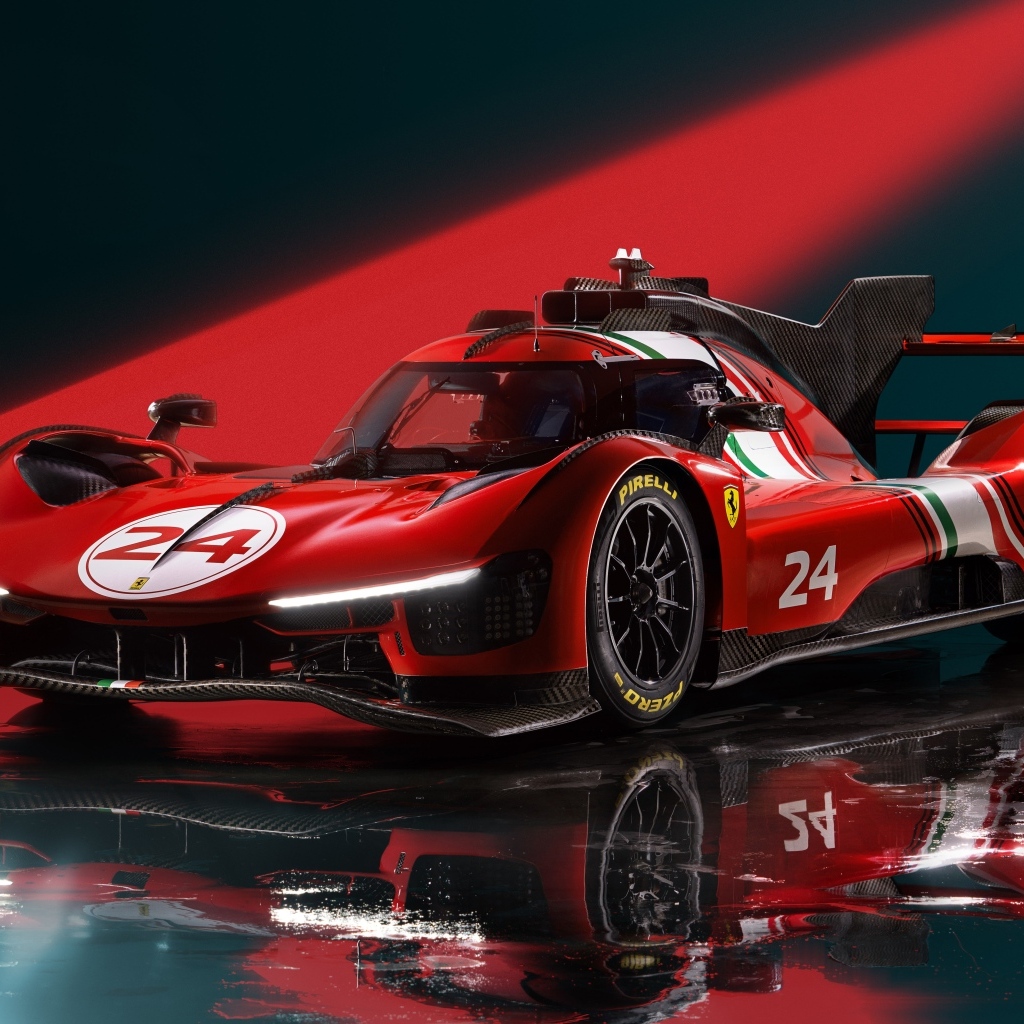 Вид спереди на спортивный автомобиль Ferrari 499P Modificata