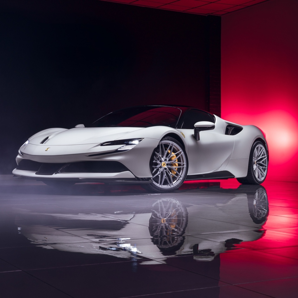 Презентация автомобиля Ferrari SF90 Stradale