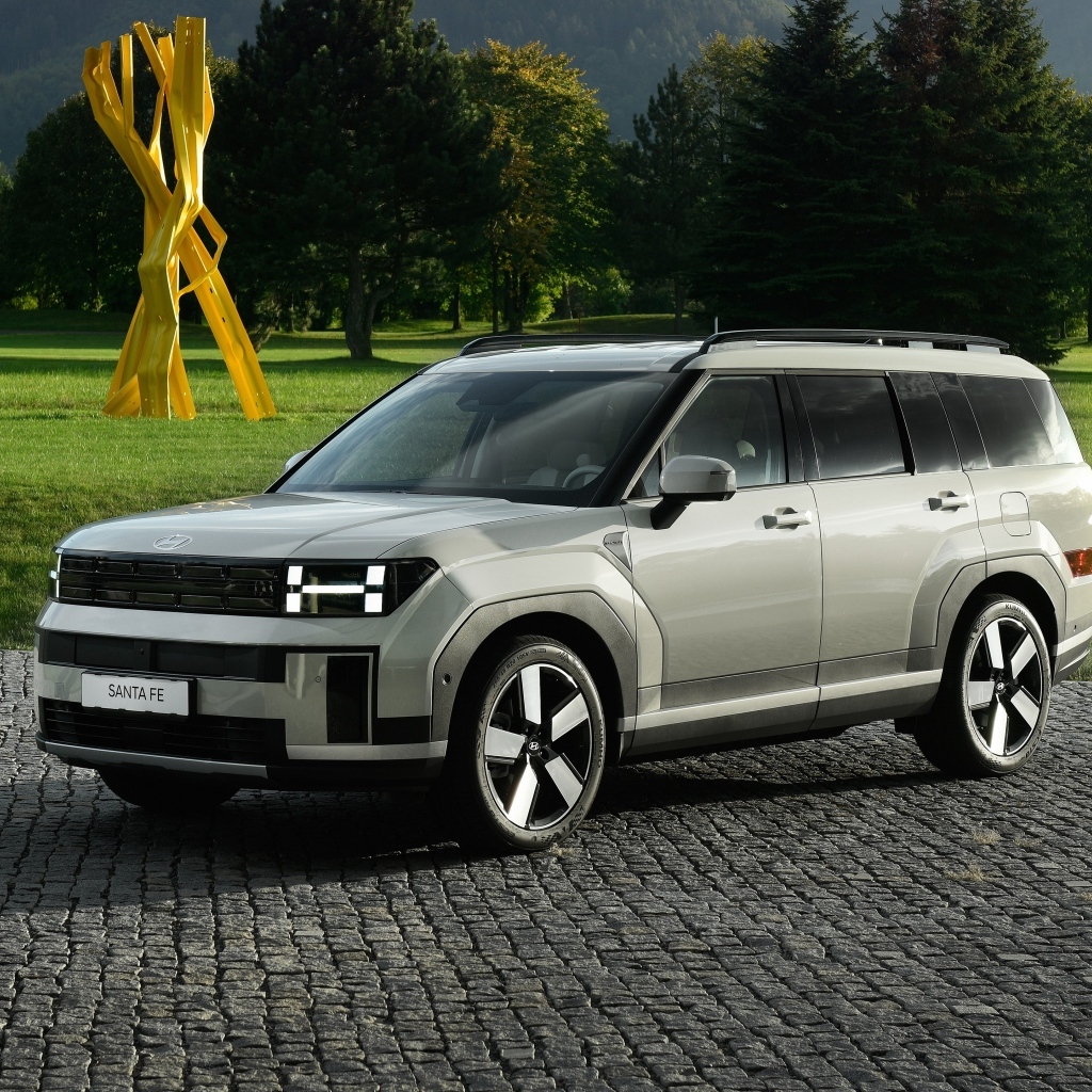 Автомобиль Hyundai Santa Fe Plug-In Hybrid