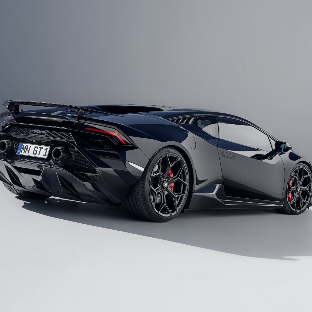 Автомобиль Lamborghini Huracán Tecnica 2023 года вид сзади