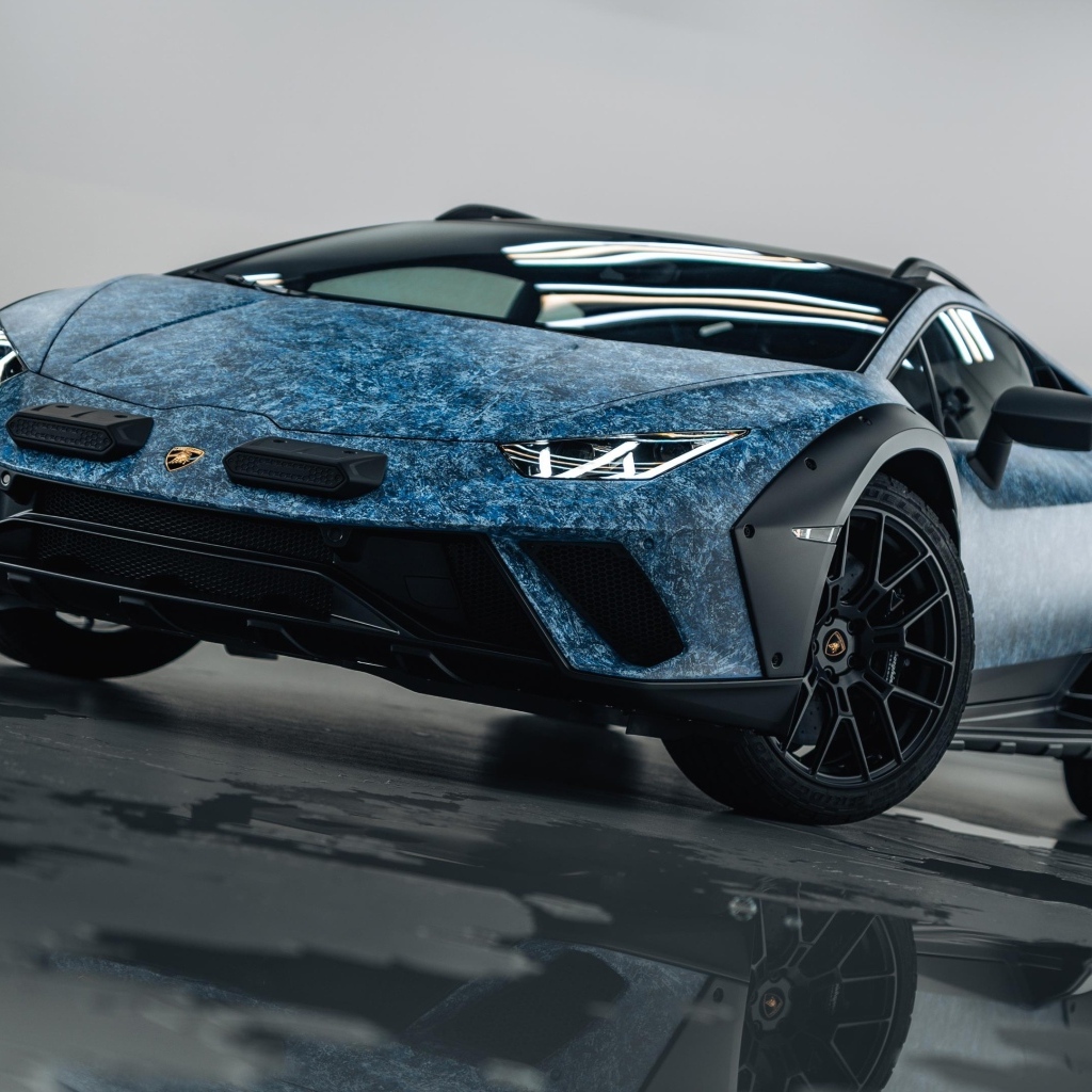 Автомобиль Lamborghini Huracán  в здании