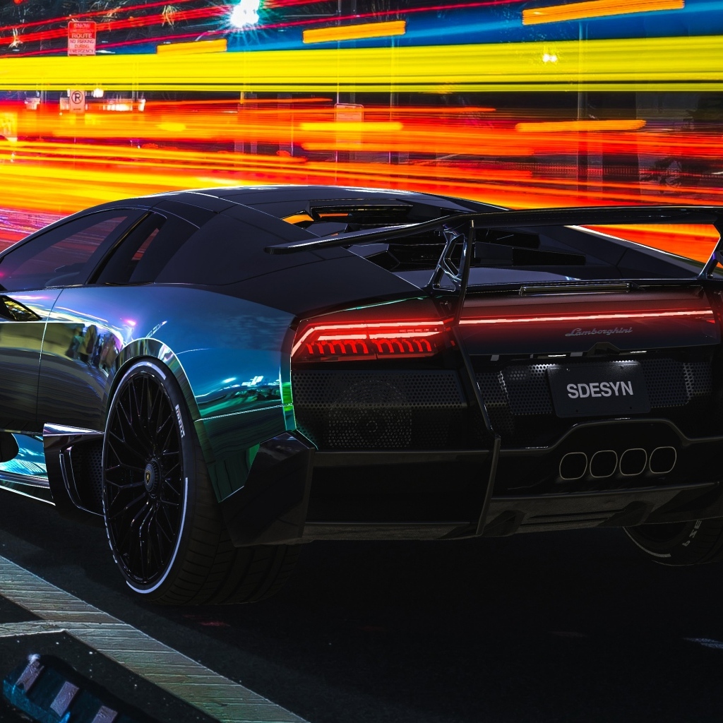 Спортивный автомобиль Lamborghini Murcielago Custom на трассе