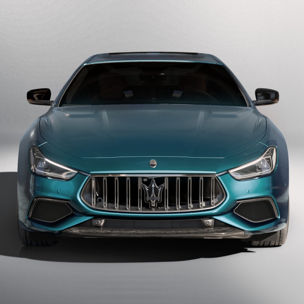 Вид спереди на автомобиль Maserati Ghibli 334 Ultima 2023 года