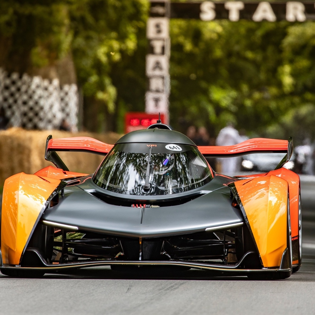 Гоночный спорткар McLaren Solus GT