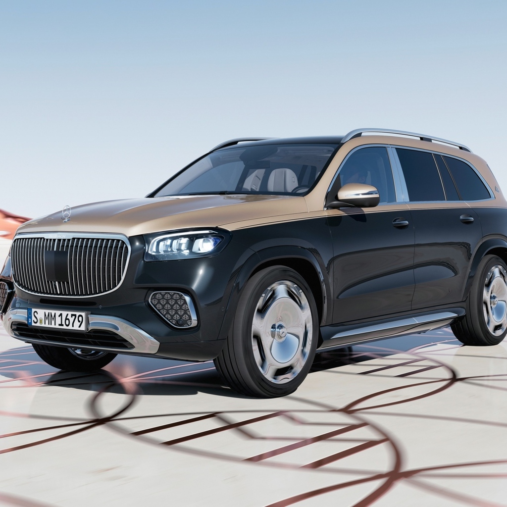 Автомобиль Mercedes-Maybach GLS 600 4MATIC 2023 года вид спереди