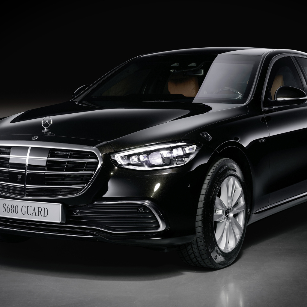 Черный Mercedes-Benz S 680 Guard 4MATIC 2023 