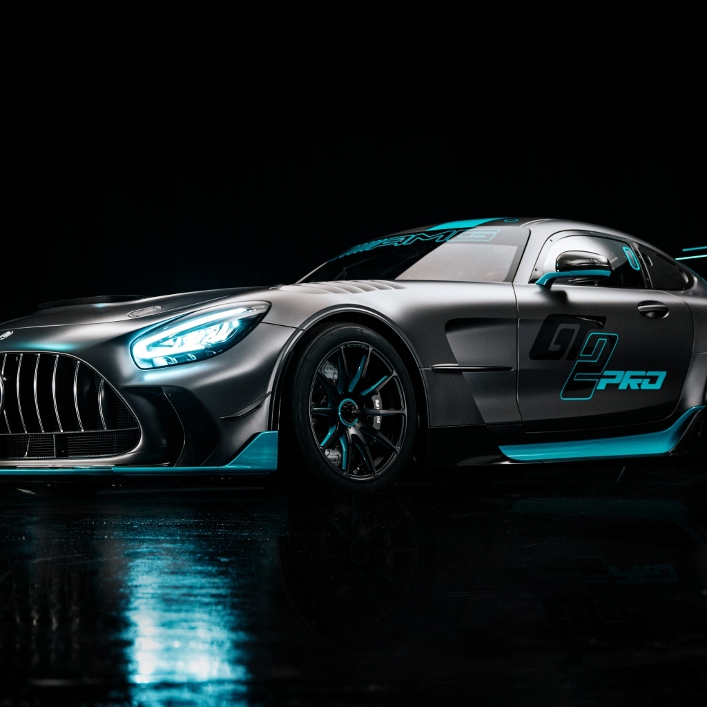 Презентация автомобиля Mercedes-AMG GT2 PRO