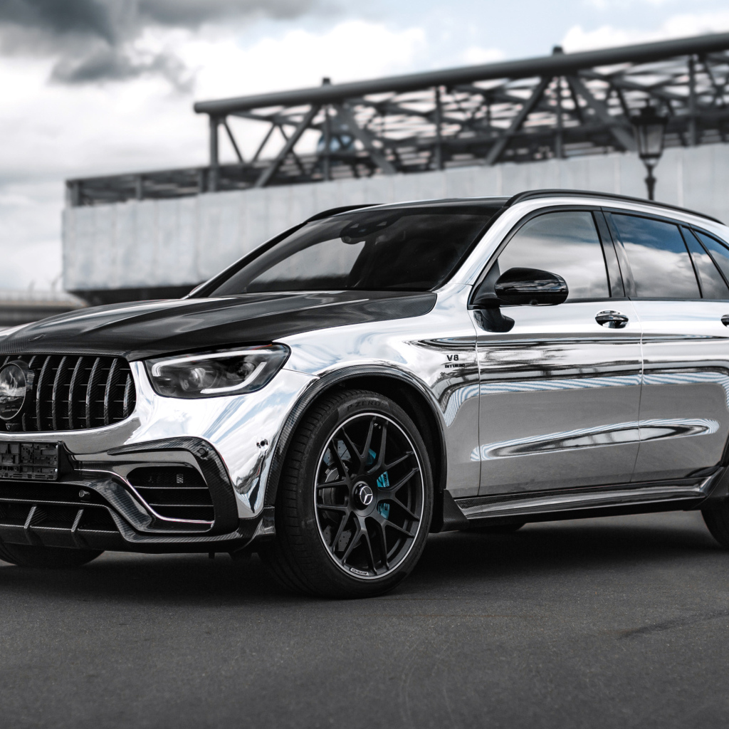 Серебристый  Mercedes-AMG GLC-Klasse Inferno 2022 