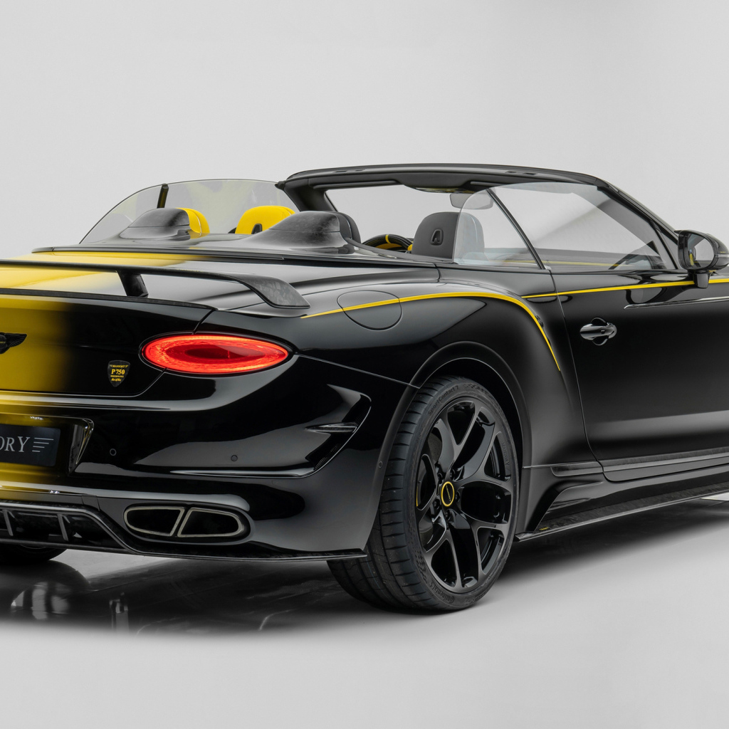 Автомобиль Mansory Vitesse Continental GTC 2022 года вид сзади