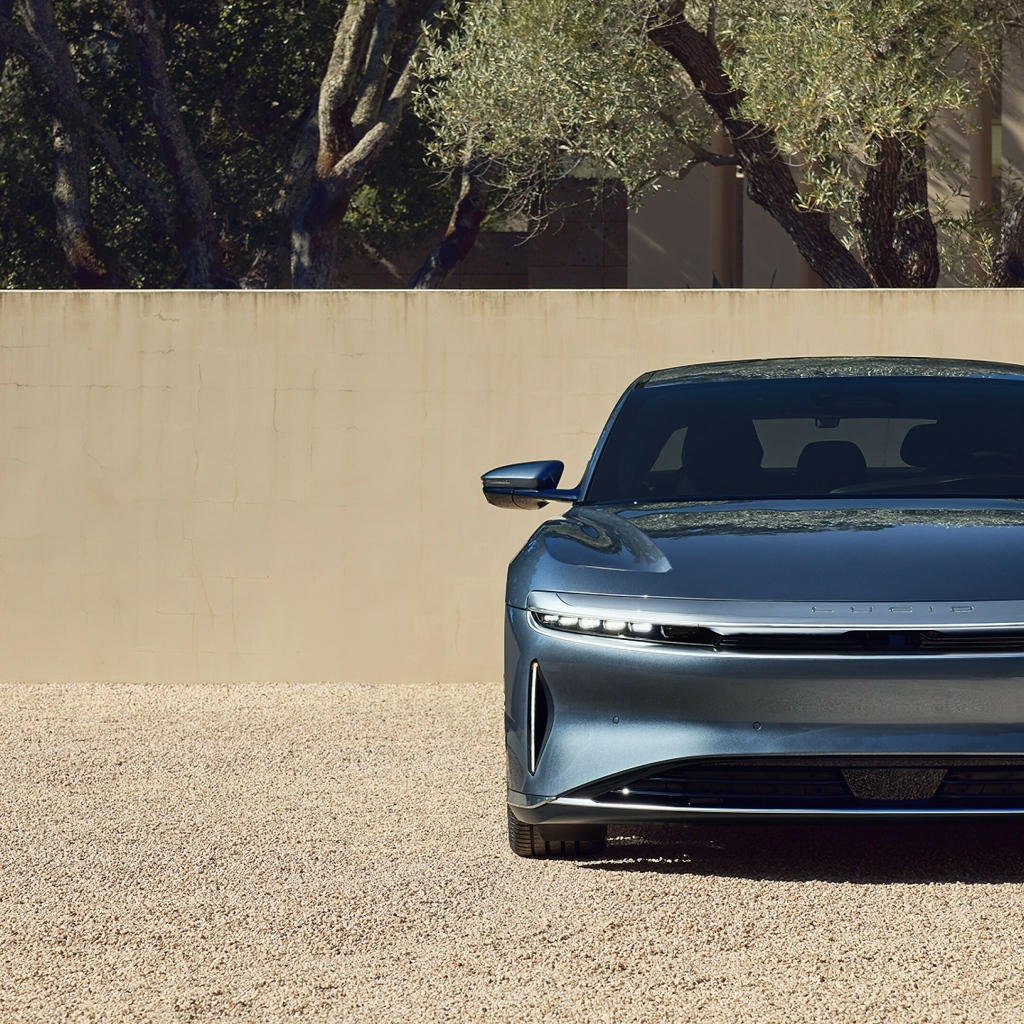 Автомобиль седан Lucid Air Pure 2023 года