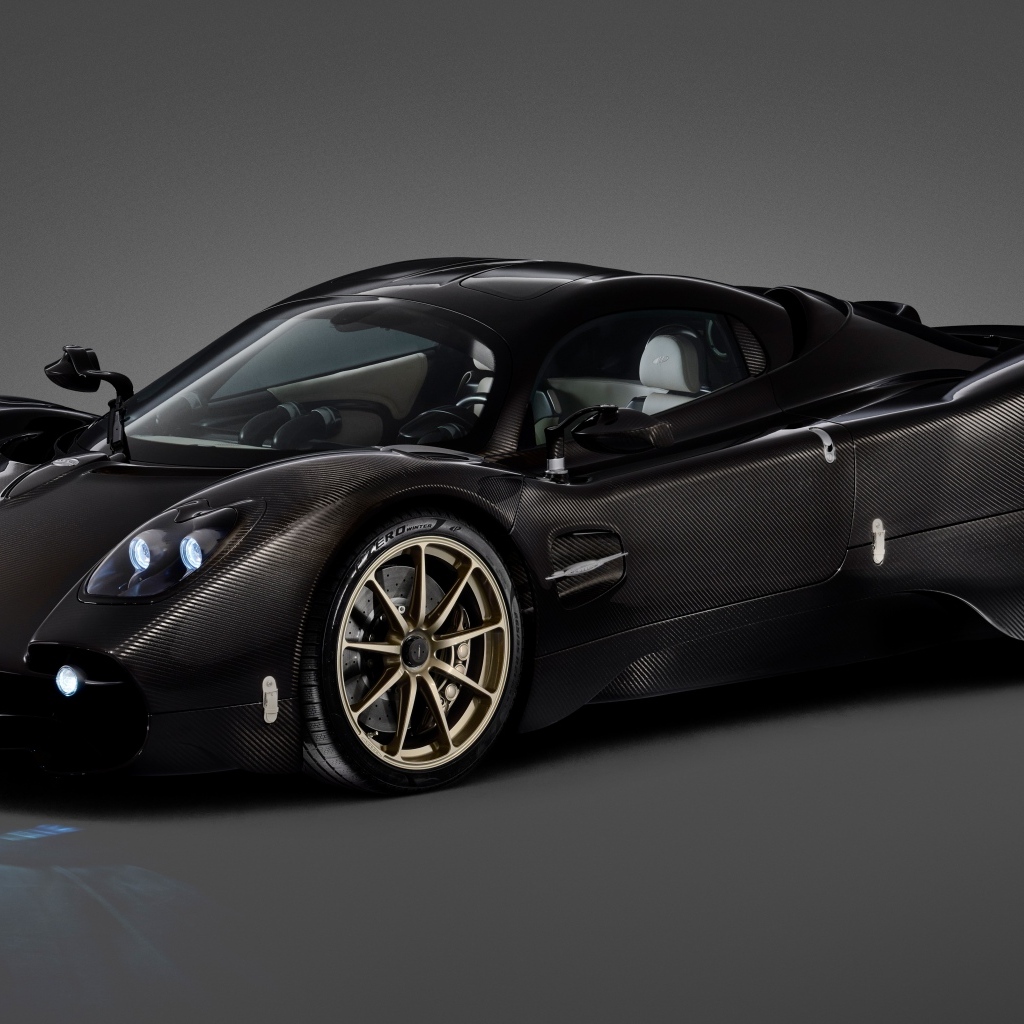 Спортивный автомобиль Pagani Utopia 2023 года