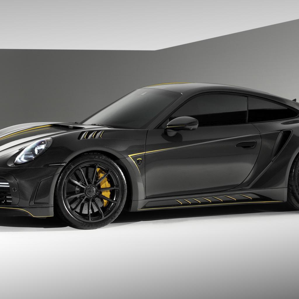 Черный  Porsche 911 Turbo S Stinger GTR Carbon Edition 