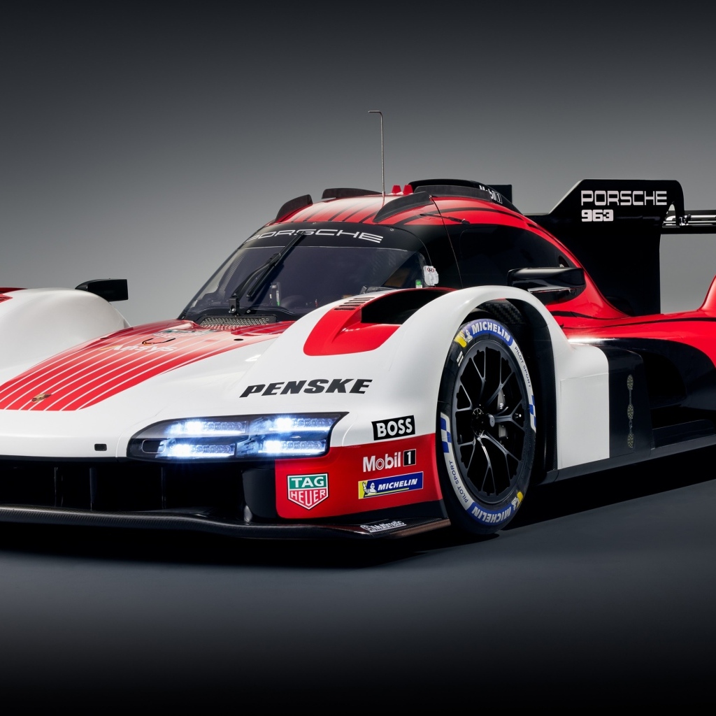 Гоночный автомобиль Porsche 963 Prototype