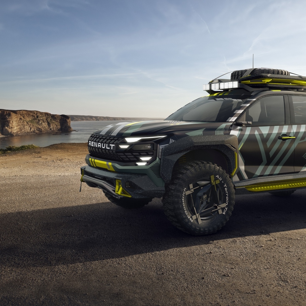 Внедорожник Renault Niagara  у моря