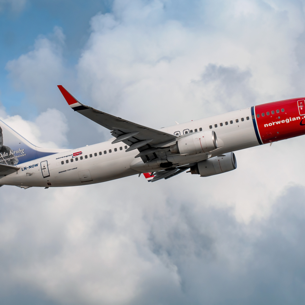 Пассажирский боинг 737-800W,  компании Norwegian Air