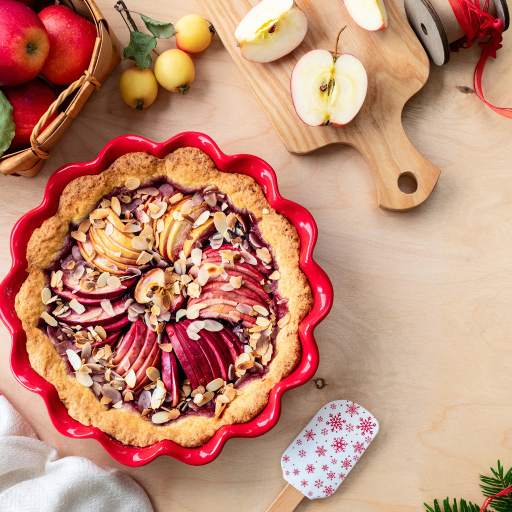 Вкусный пирог с яблоками в форме