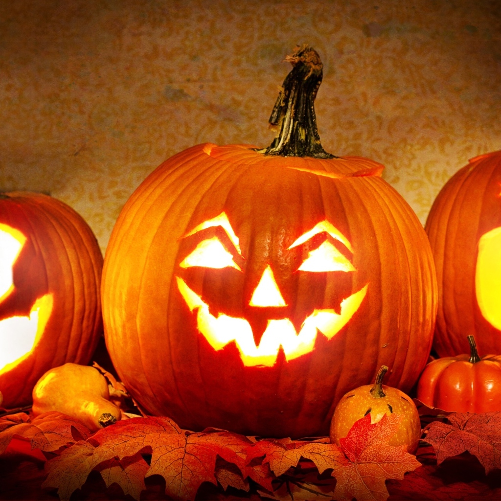Фонари тыквы на праздник Хэллоуин