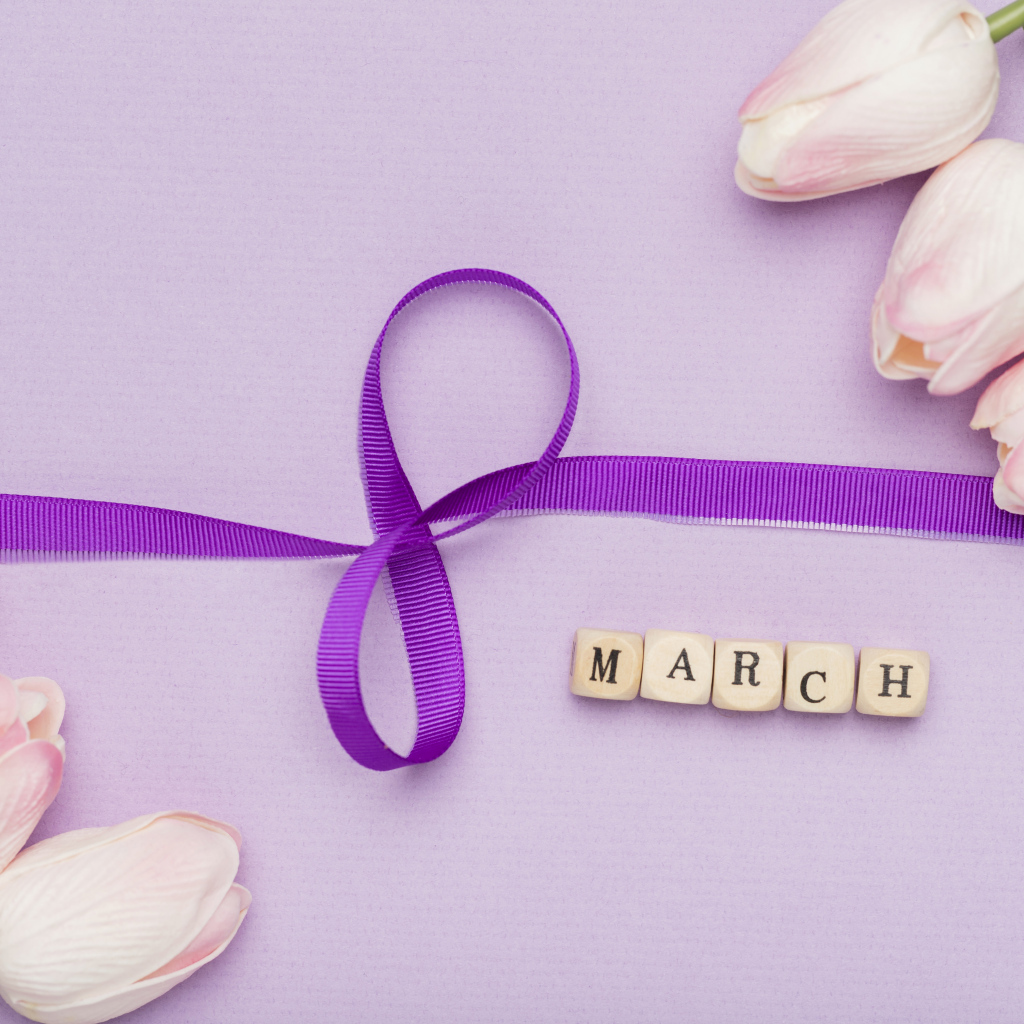 Нежная открытка с розовыми тюльпанами на 8 марта