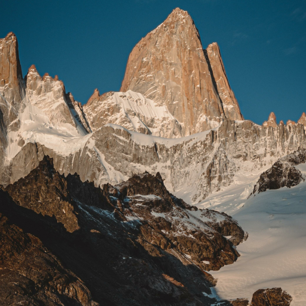 Заснеженные вершины Фицрой