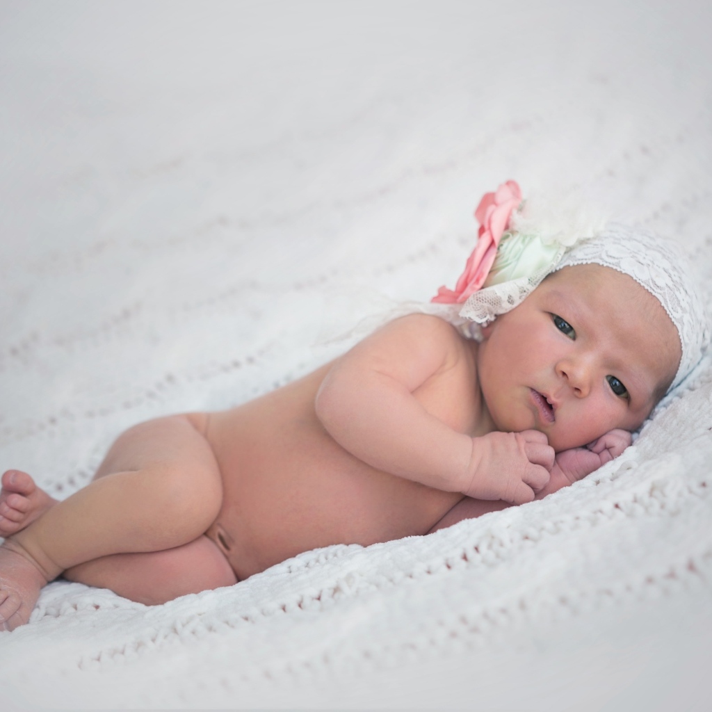 Пробуждение новорожденного малыша