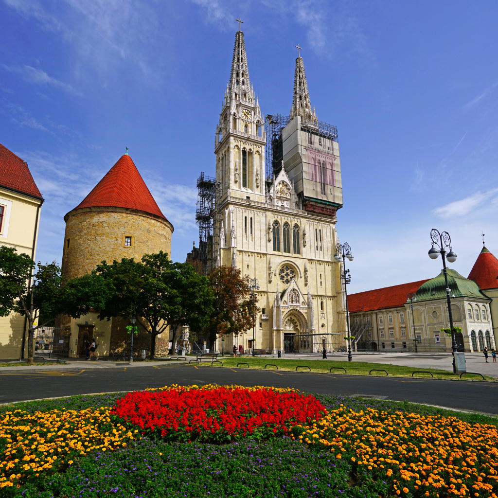 Красивый вид на Загребский собор, Хорватия