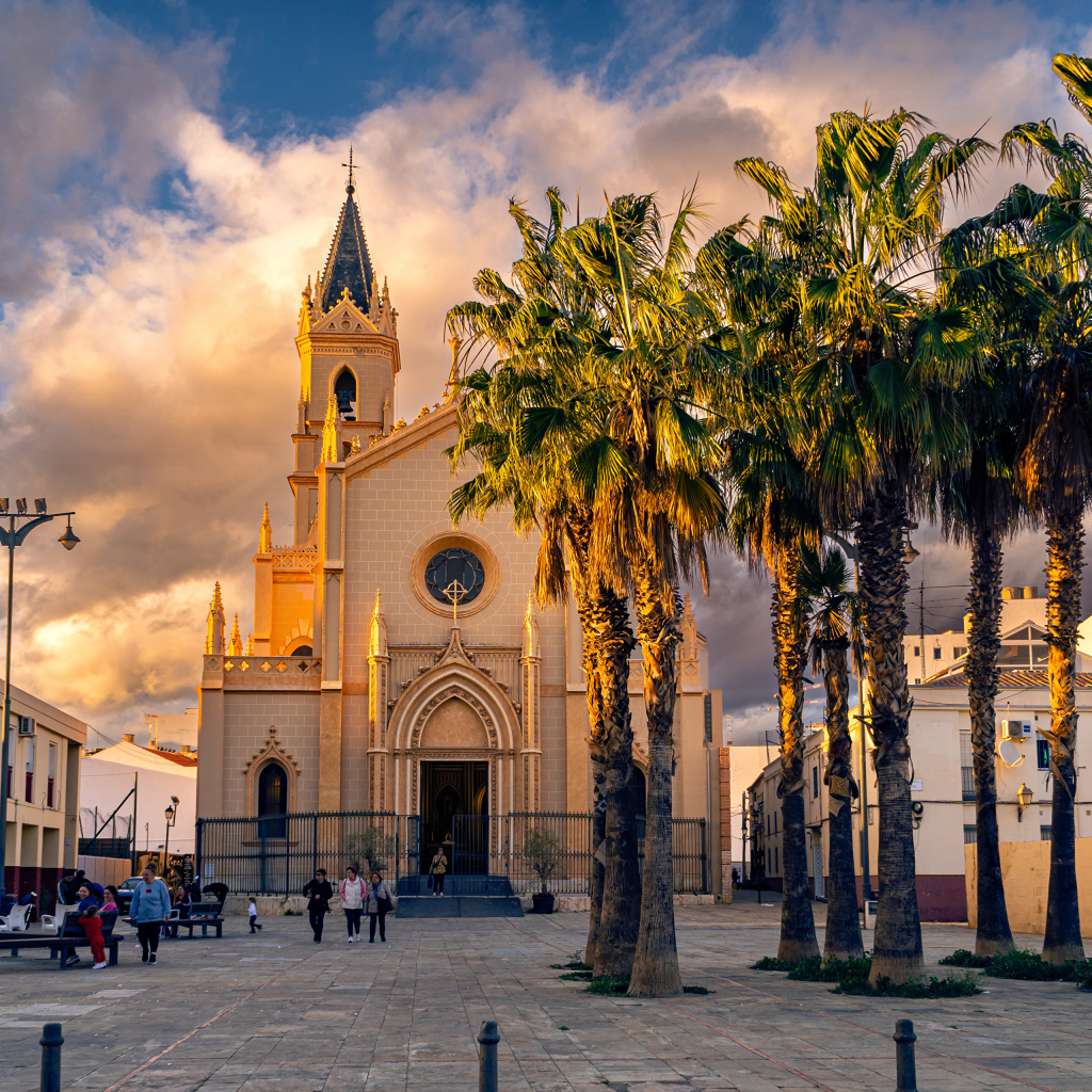 Старая церковь в городе Малага,  Испания