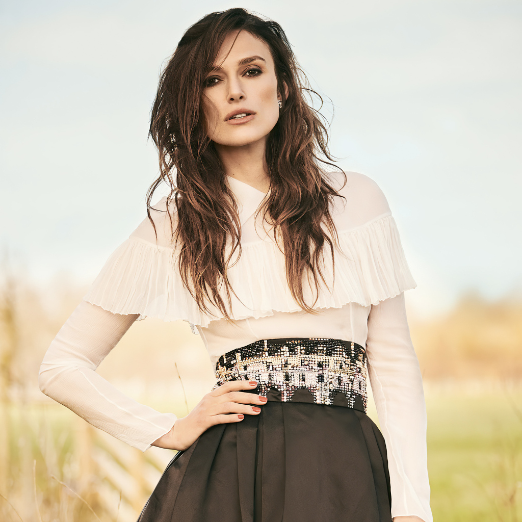 Актриса Кира Найтли позирует для фото