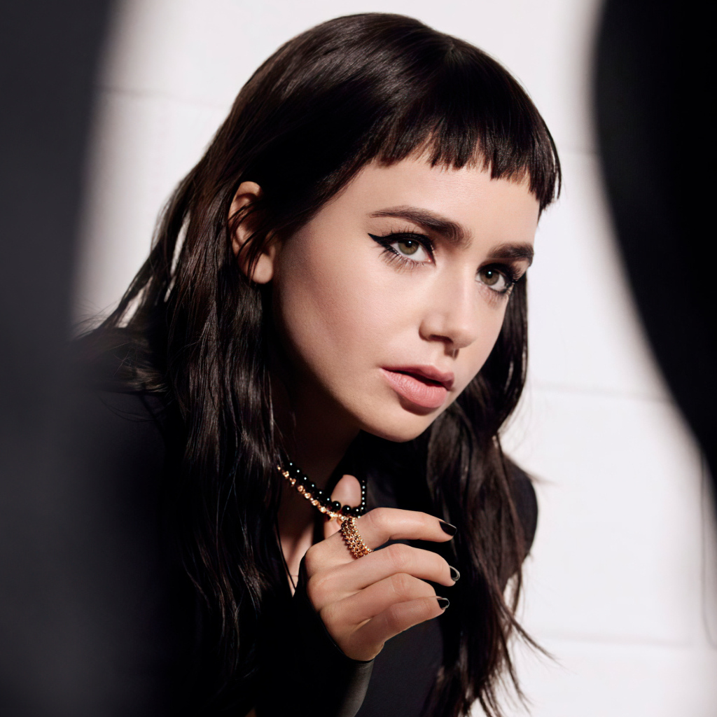 Красивые глаза у актрисы Лили Коллинз