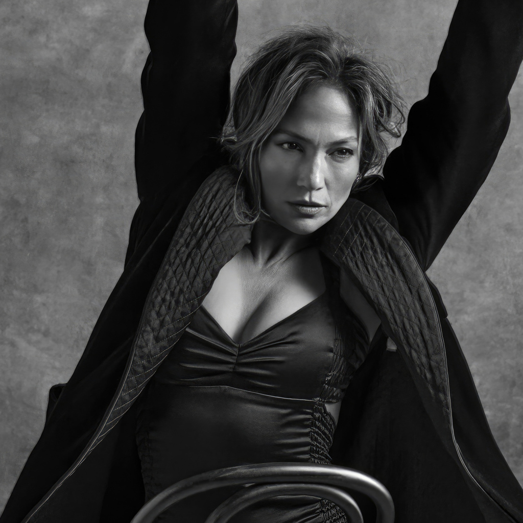 Черно-белое фото актрисы Дженнифер Лопес