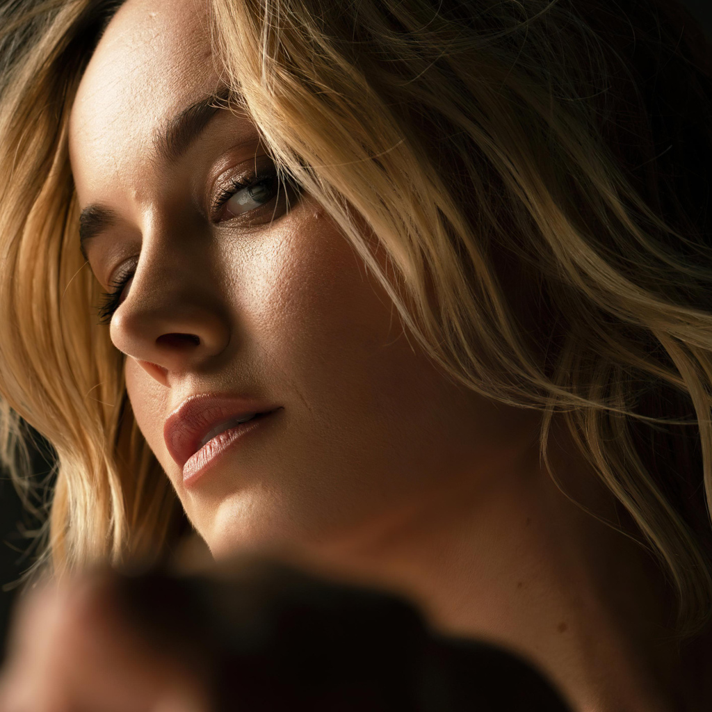 Лицо актрисы Бри Ларсон крупным планом