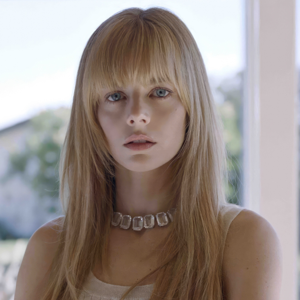 Милая австралийская актриса Самара Уивинг