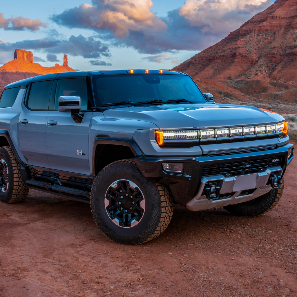 Автомобиль GMC Hummer EV 2024 года