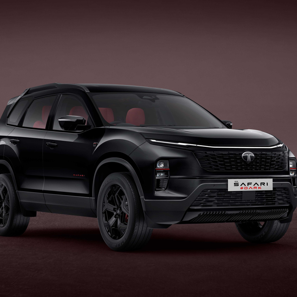 Черный внедорожник Tata Safari DARK Concept 2024 года