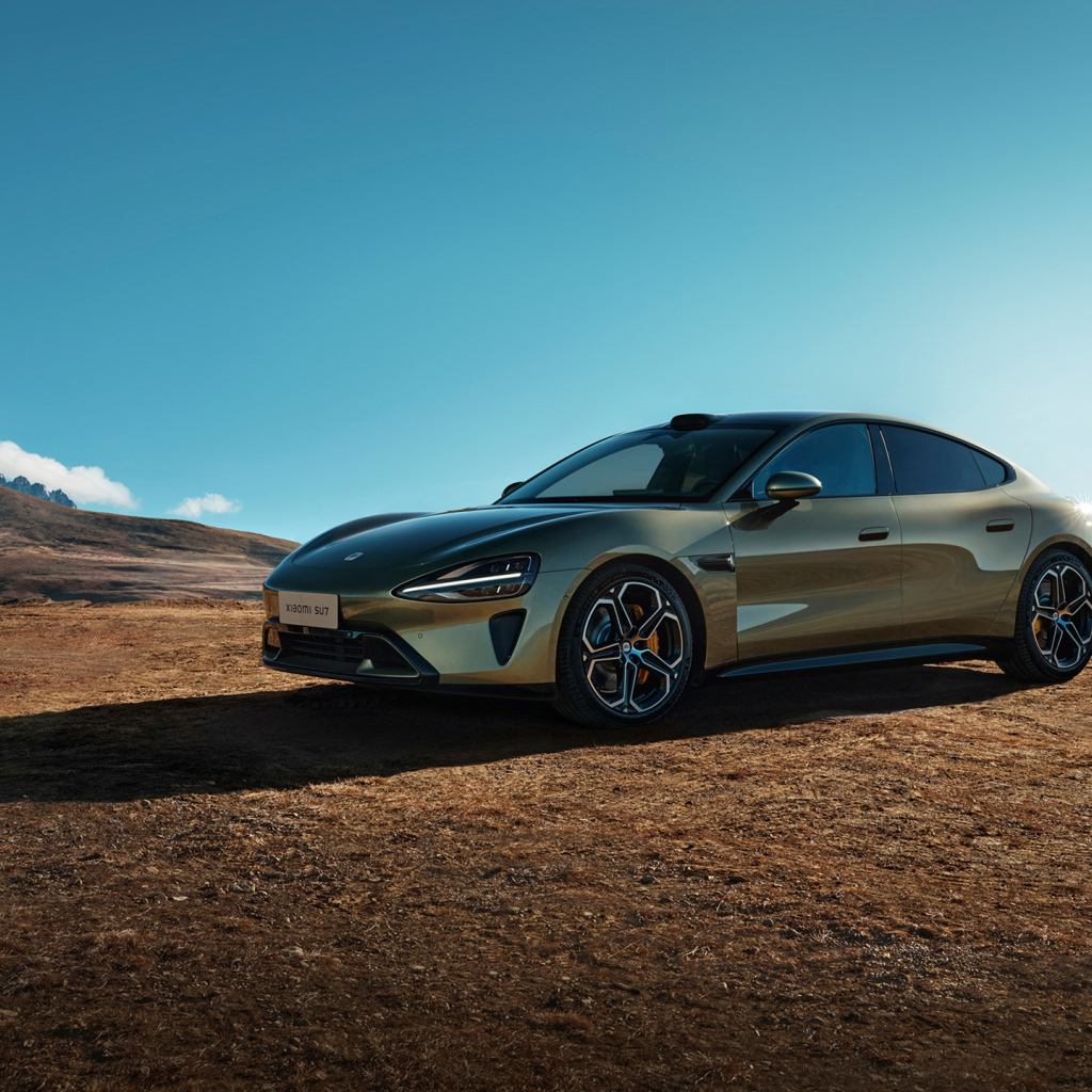 Новый автомобиль Xiaomi SU7 2024  года