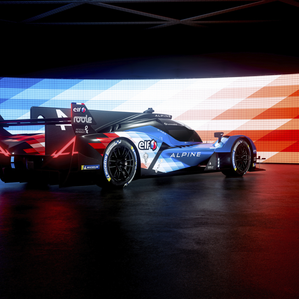 Вид сзади на гоночный автомобиль Alpine A424 2024 года