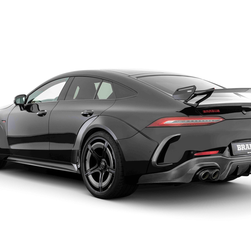 Вид сзади на автомобиль Brabus Rocket 1000 2024 года на белом фоне