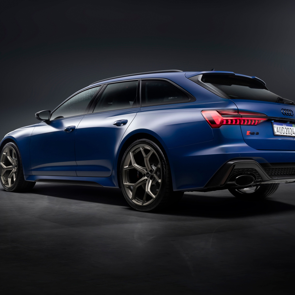 Автомобиль Audi RS 6 Avant Legacy 2024 года вид сзади