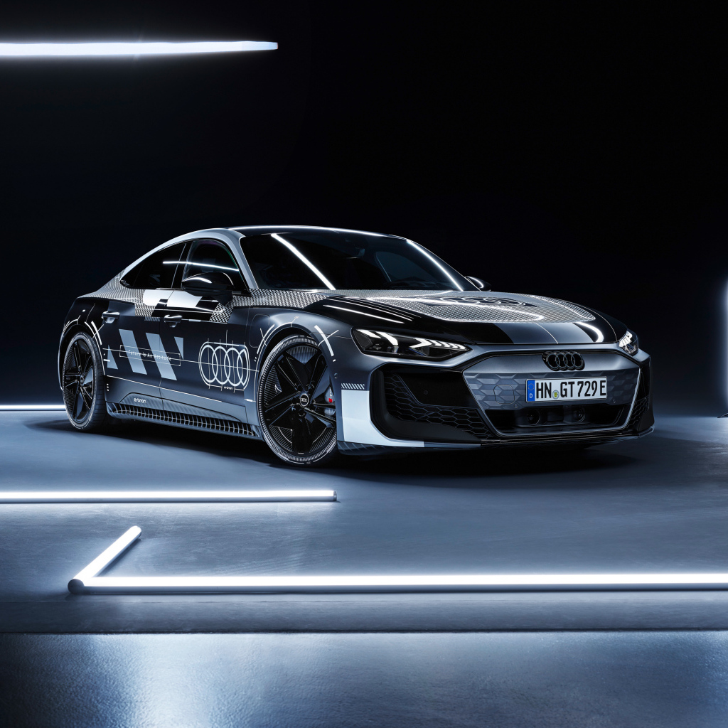 Автомобиль Audi RS E-Tron GT Prototype