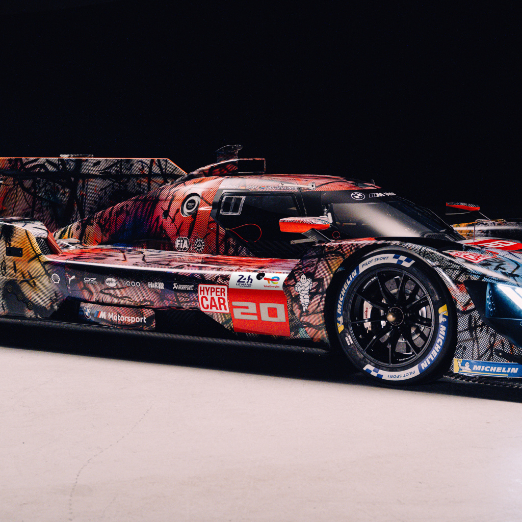 Гоночный автомобиль BMW Art Car By Julie Mehretu