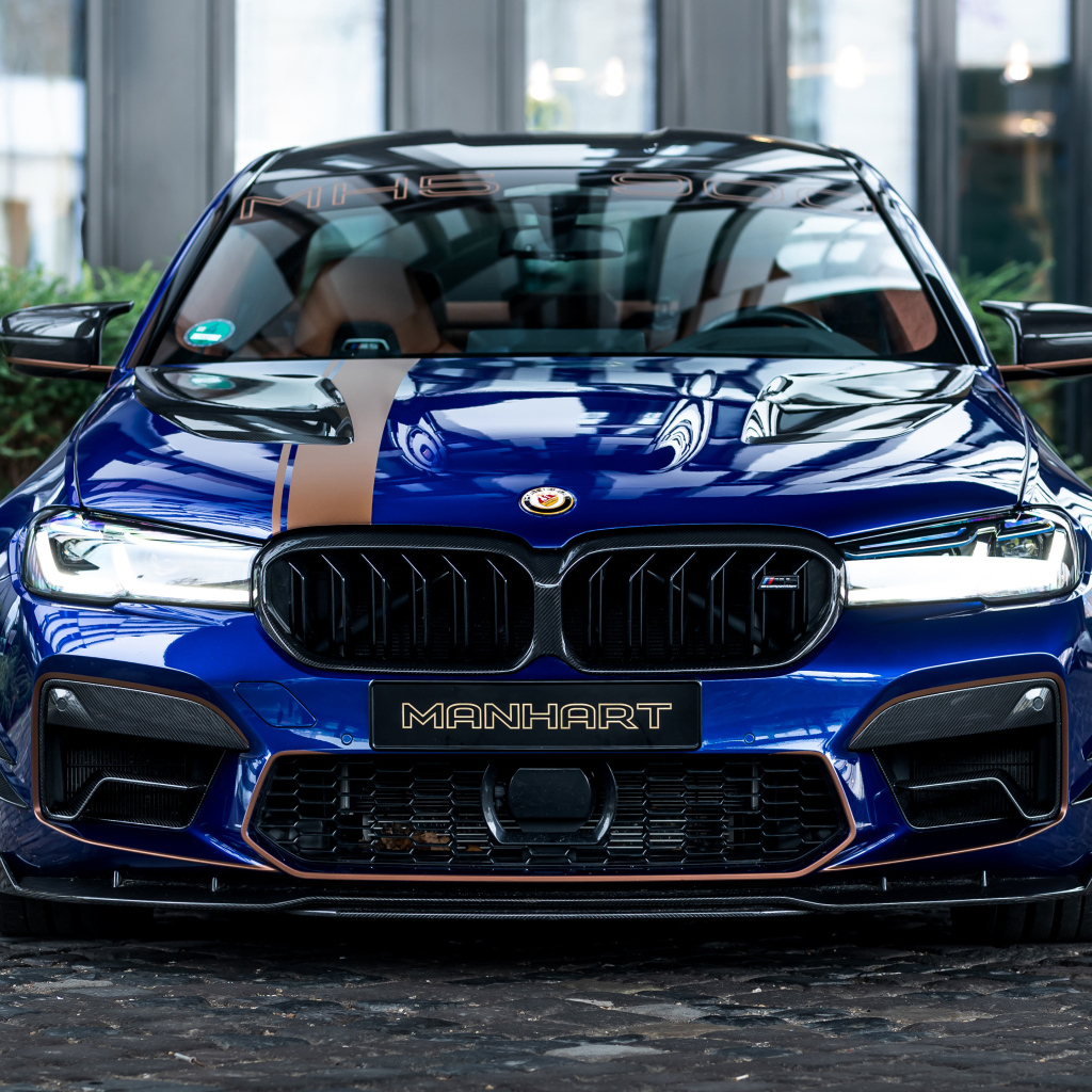Вид спереди на автомобиль BMW M5 Manhart MH5 900 Limited