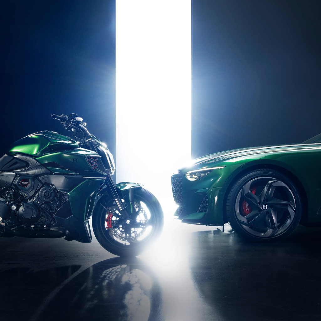 Мотоцикл Ducati Diavel и автомобиль Bentley