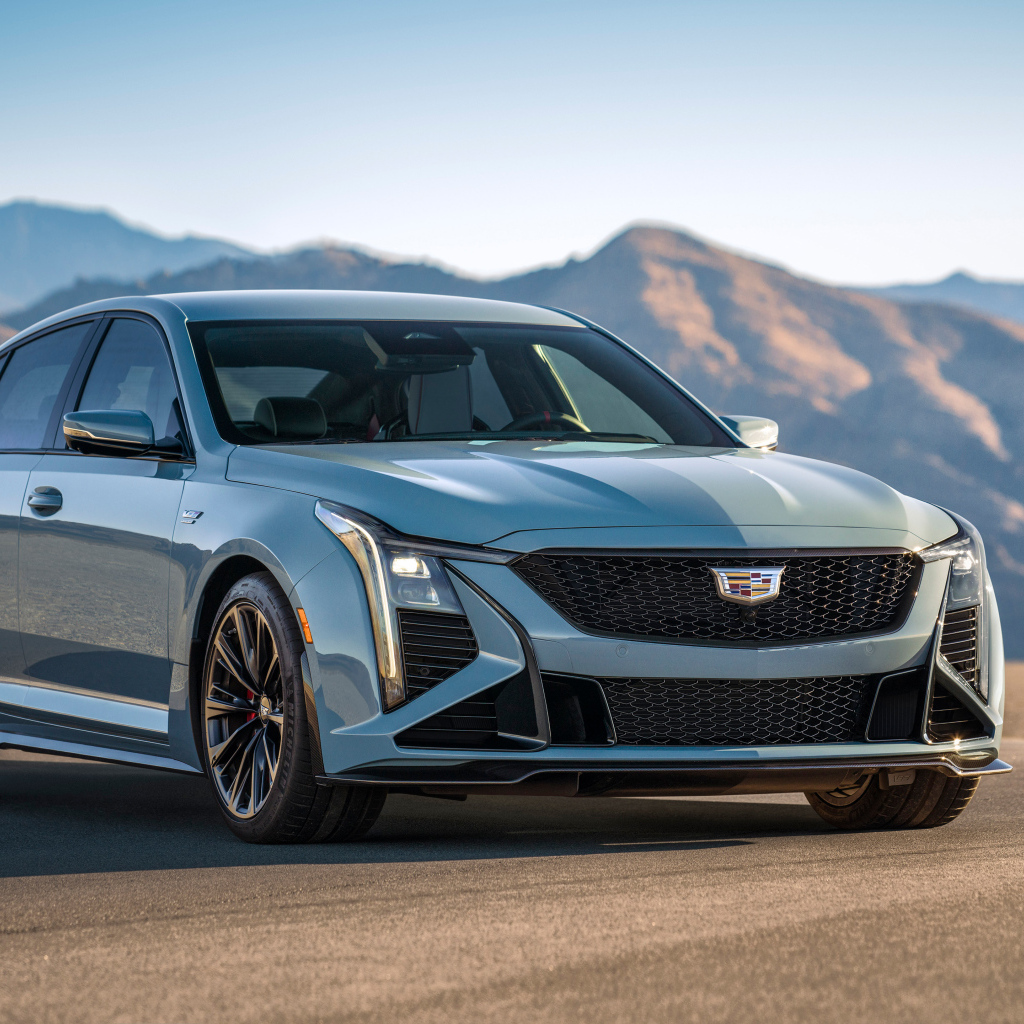 Автомобиль Cadillac CT5-V Blackwing 2025 года