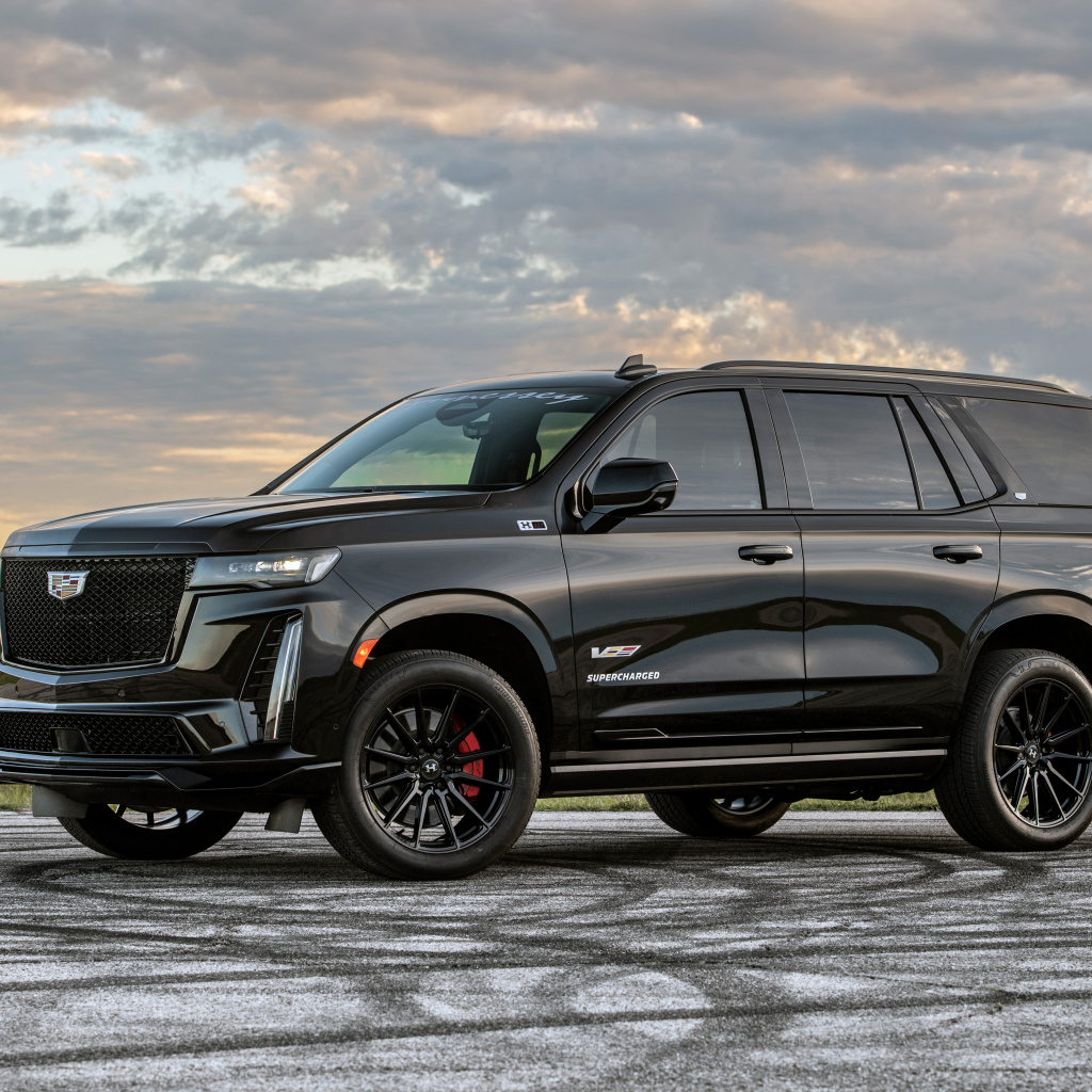 Черный внедорожник Hennessey Cadillac Escalade-V H850 2024 года