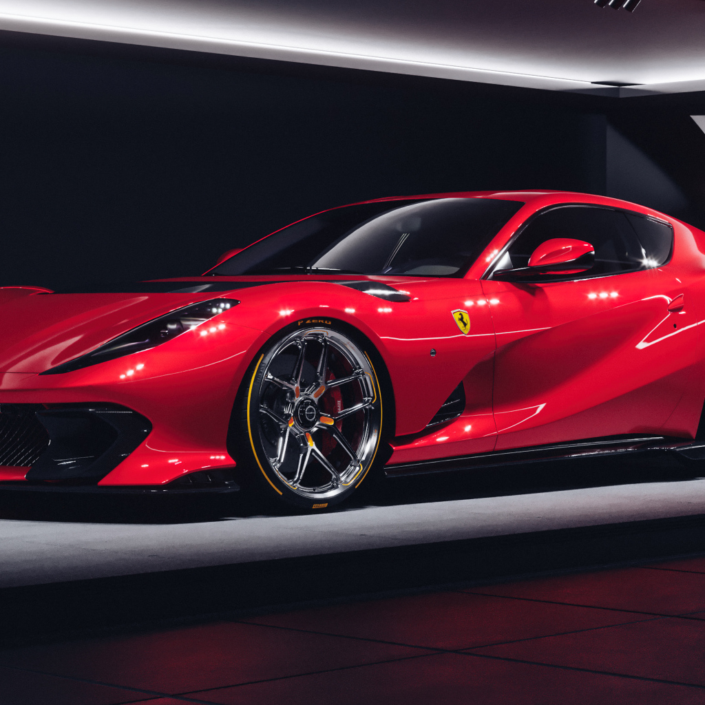 Автомобиль Ferrari 812 Competizione