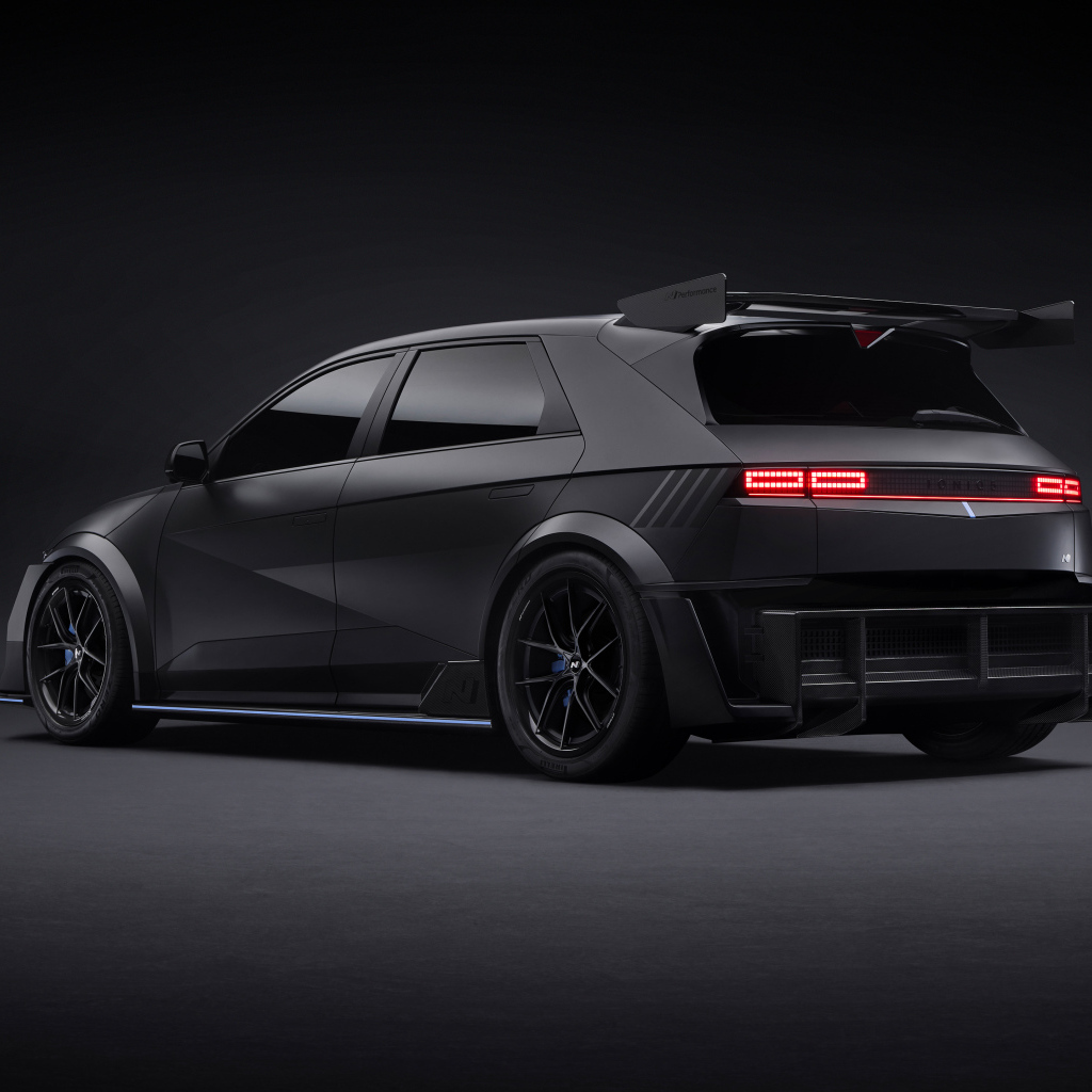 Вид сзади на Hyundai IONIQ 5 N NPX1 Concept 2024 года