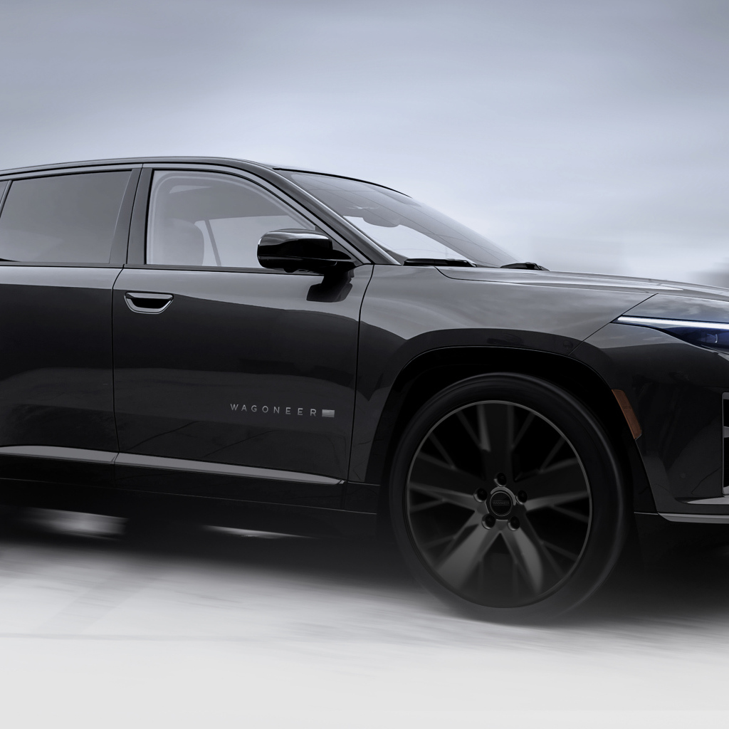 Стильный черный автомобиль Jeep Wagoneer S 2025 года
