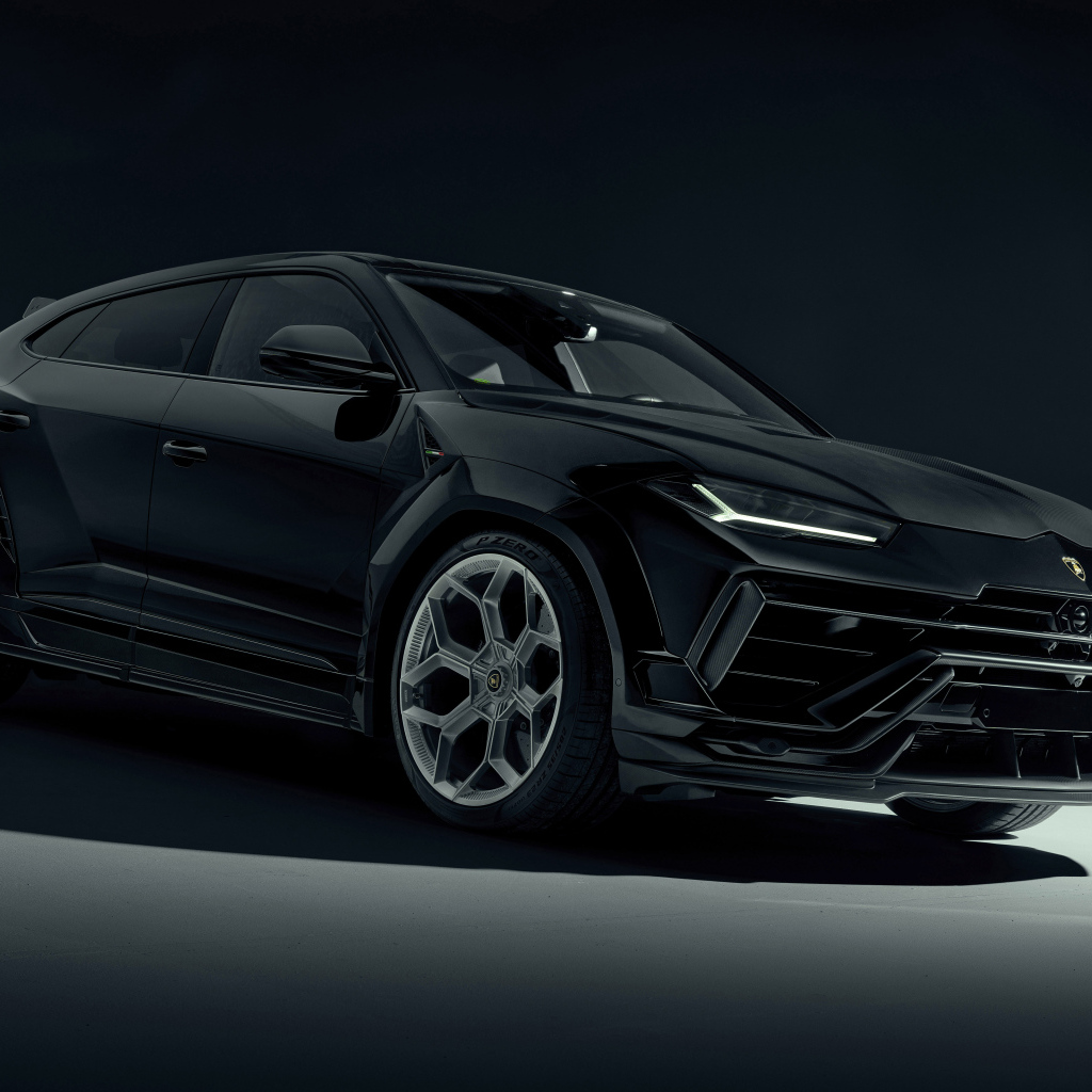 Черный стильный внедорожник Lamborghini Urus