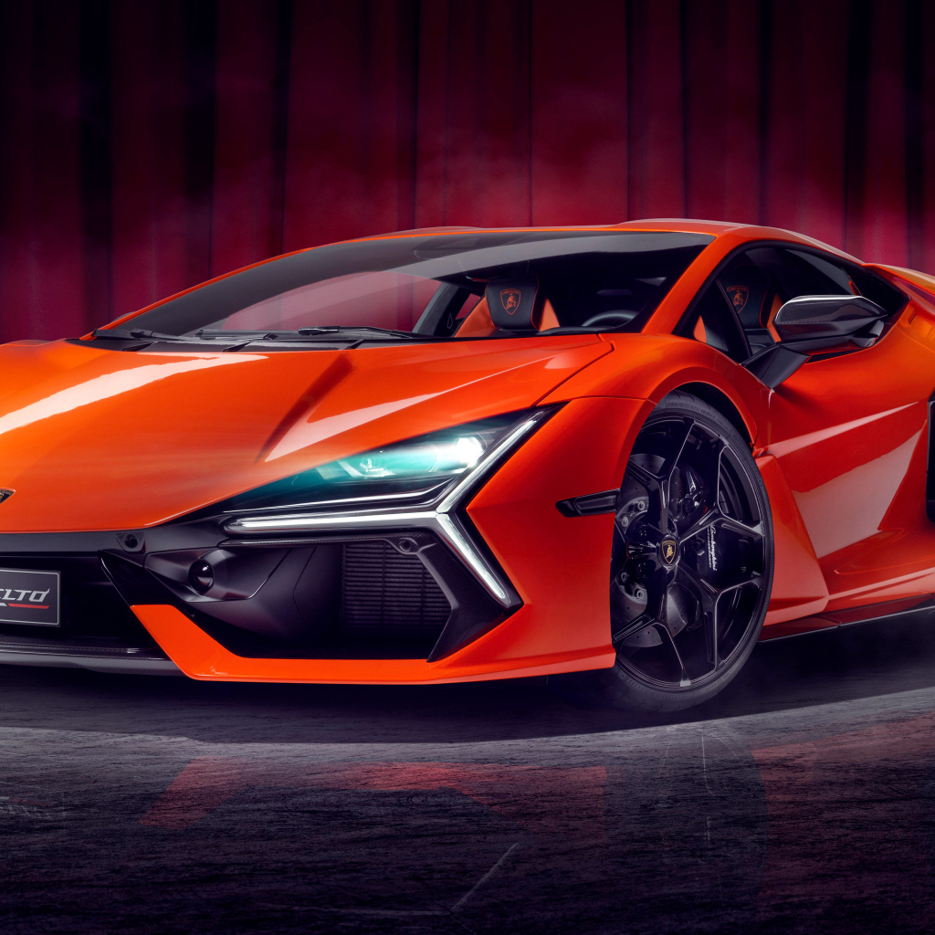 Новый гиперкар Lamborghini Revuelto