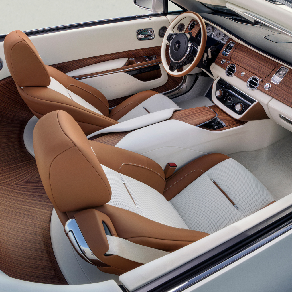 Салон автомобиля Rolls-Royce Arcadia Droptail